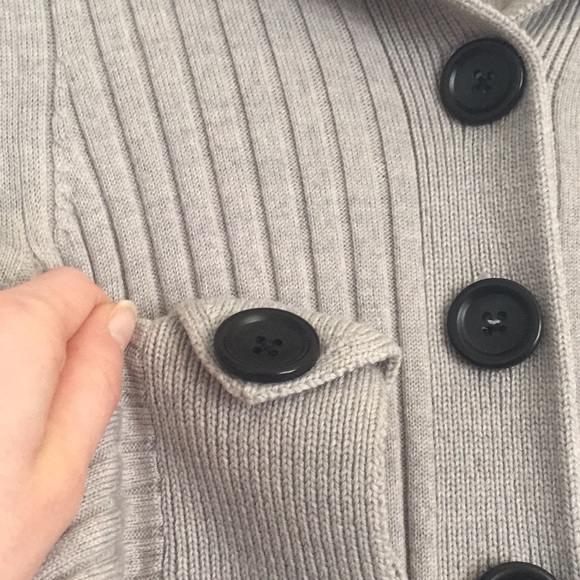 Gray Italian Merino Wool Banana Republic Sweater - Picture 6 of 6